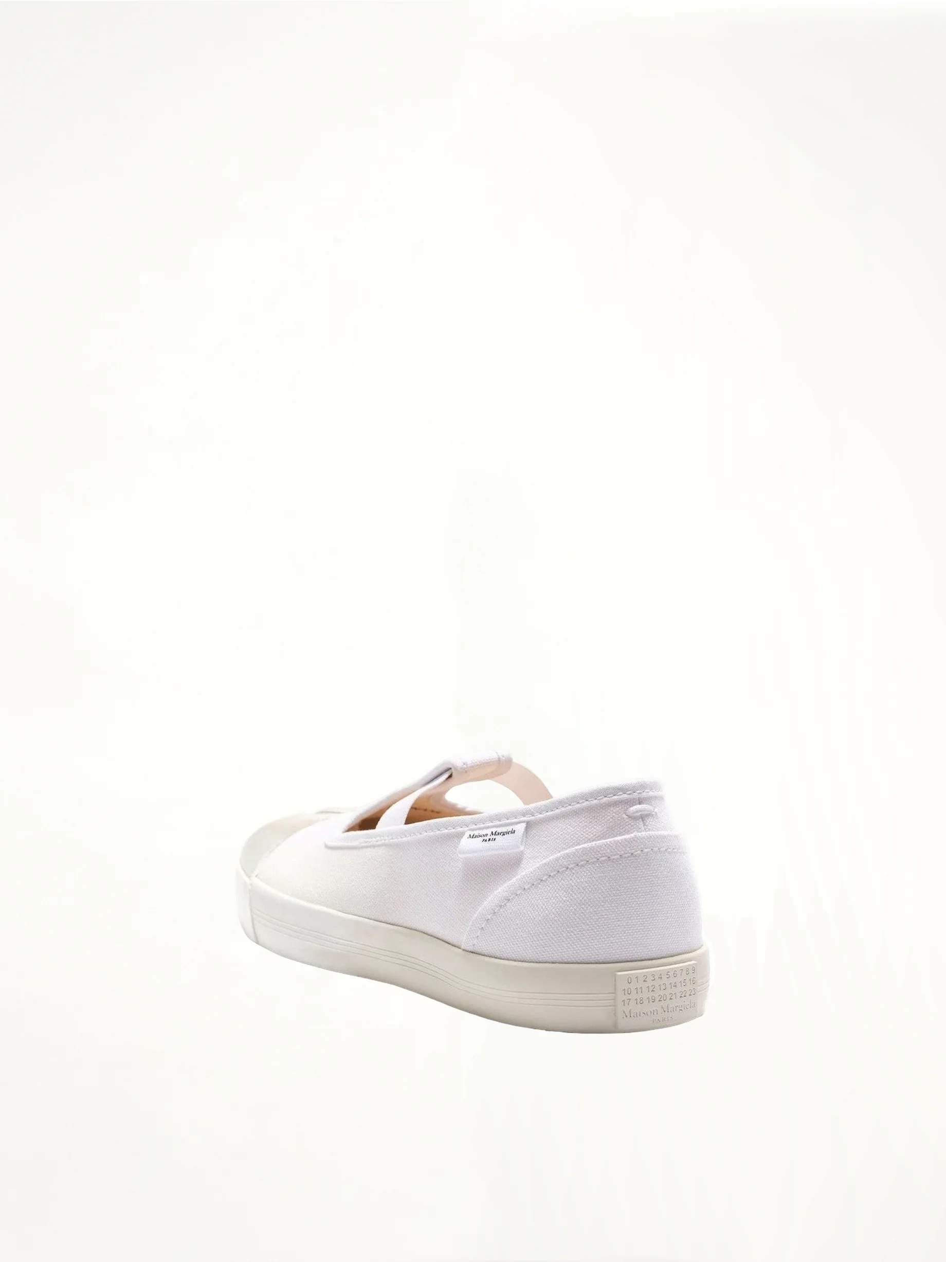 Tabi Toe Sneakers in White/White - Image 3
