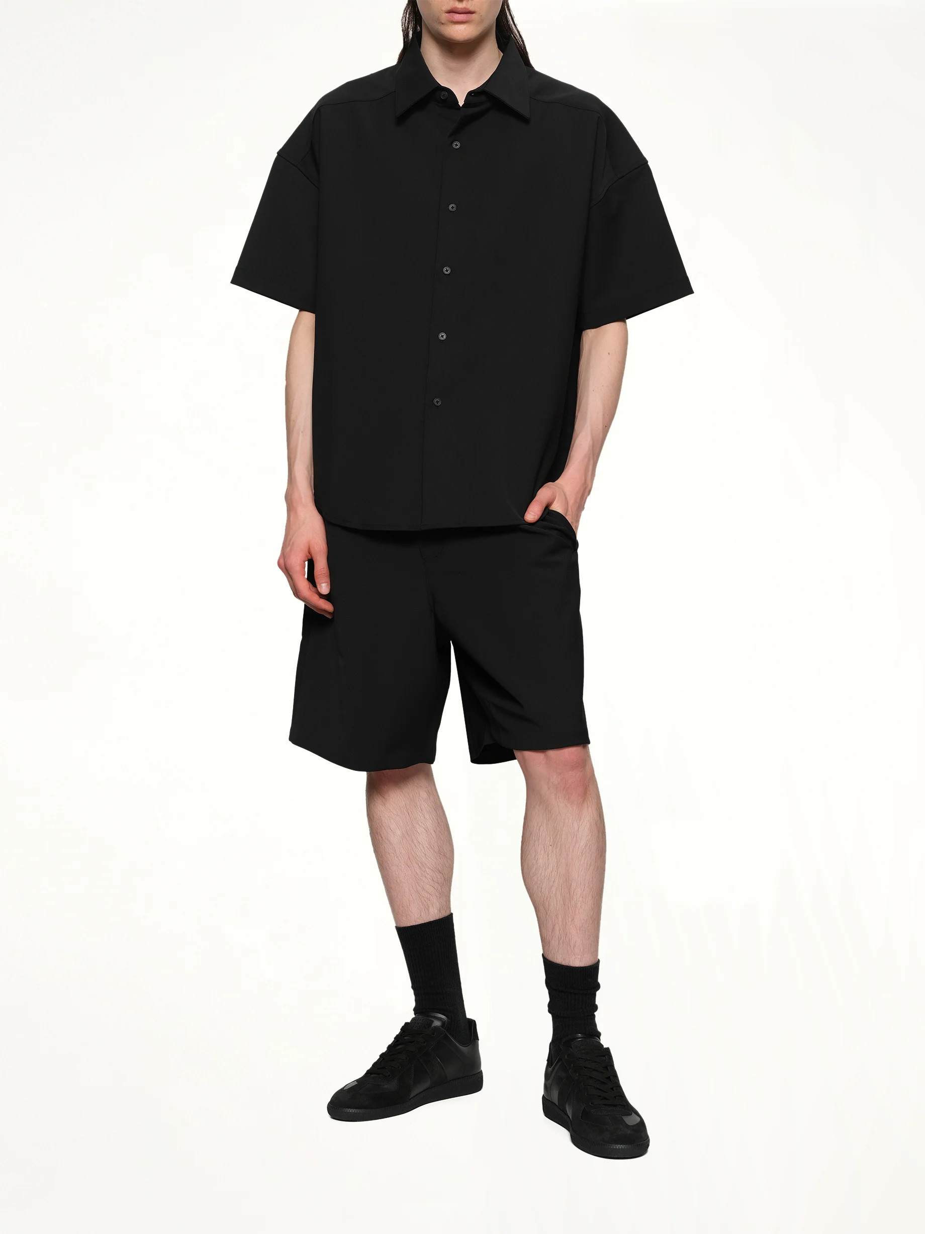 Tailored Shorts in Black - Image 4