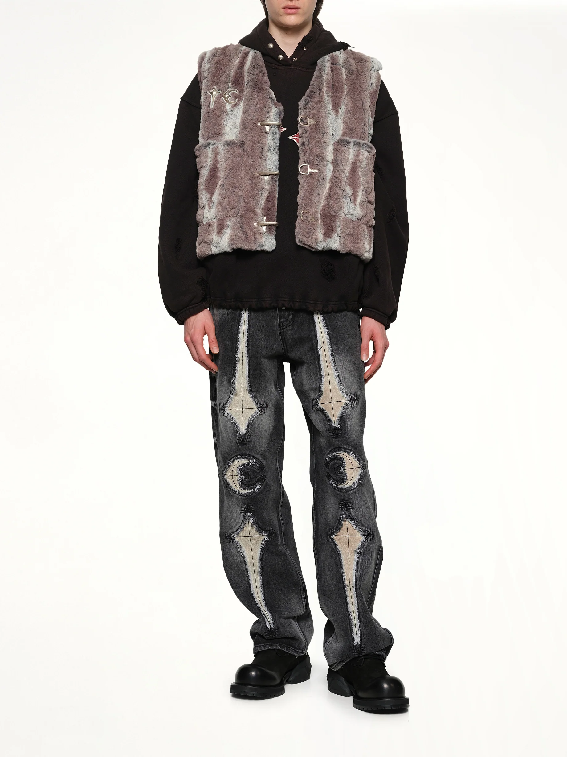 TC Skull Fur Vest in Ivory - Image 4
