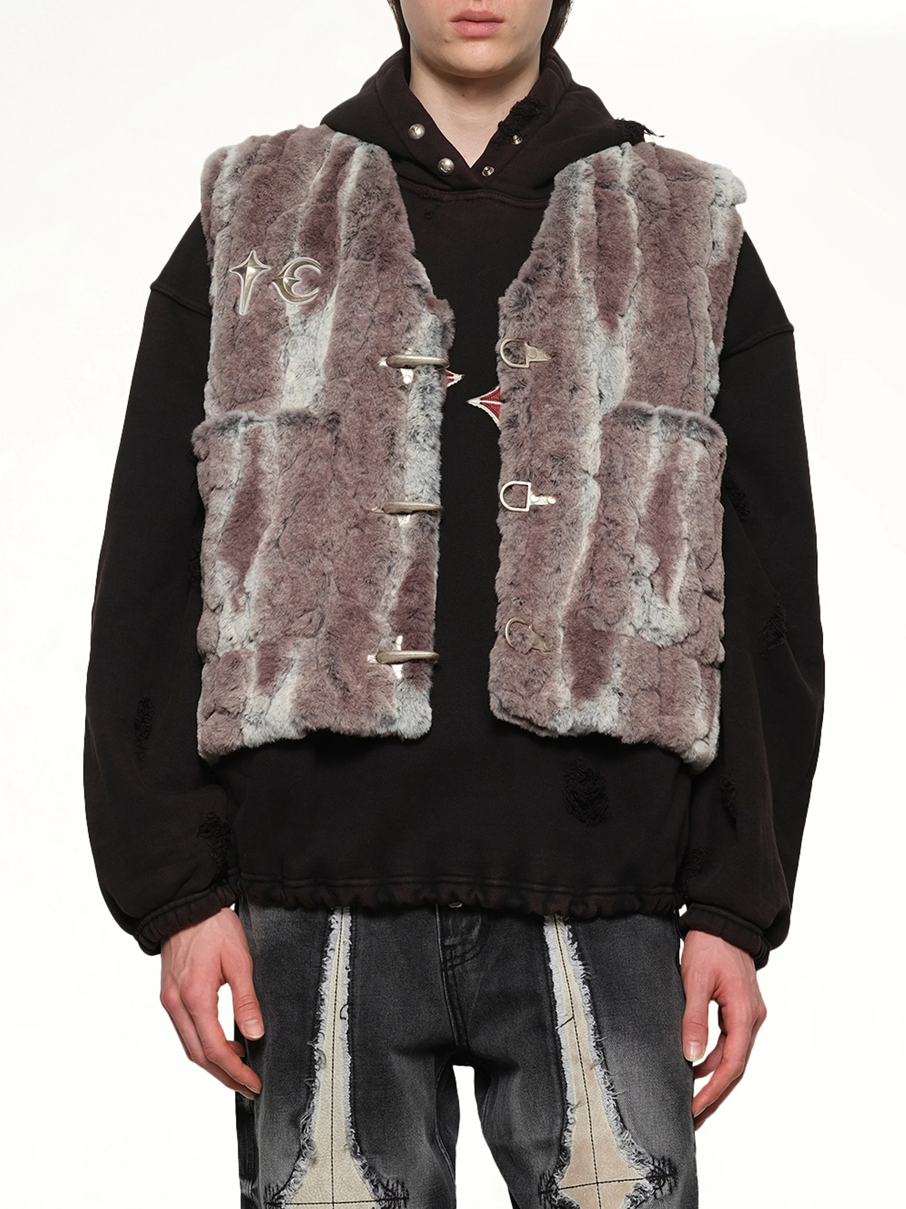 TC Skull Fur Vest in Ivory - Image 6