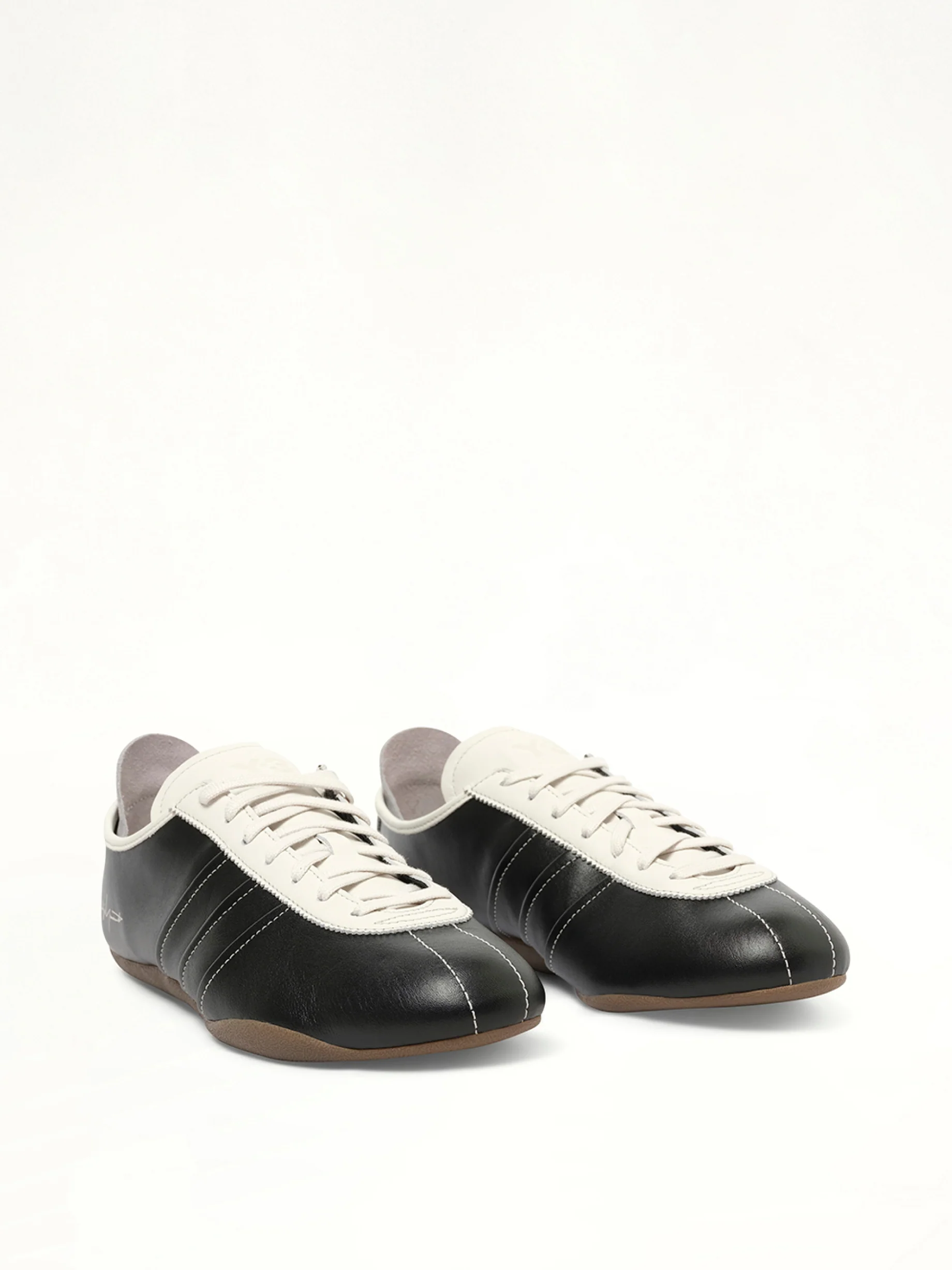 Tokyo Sneaker in Black - Image 2