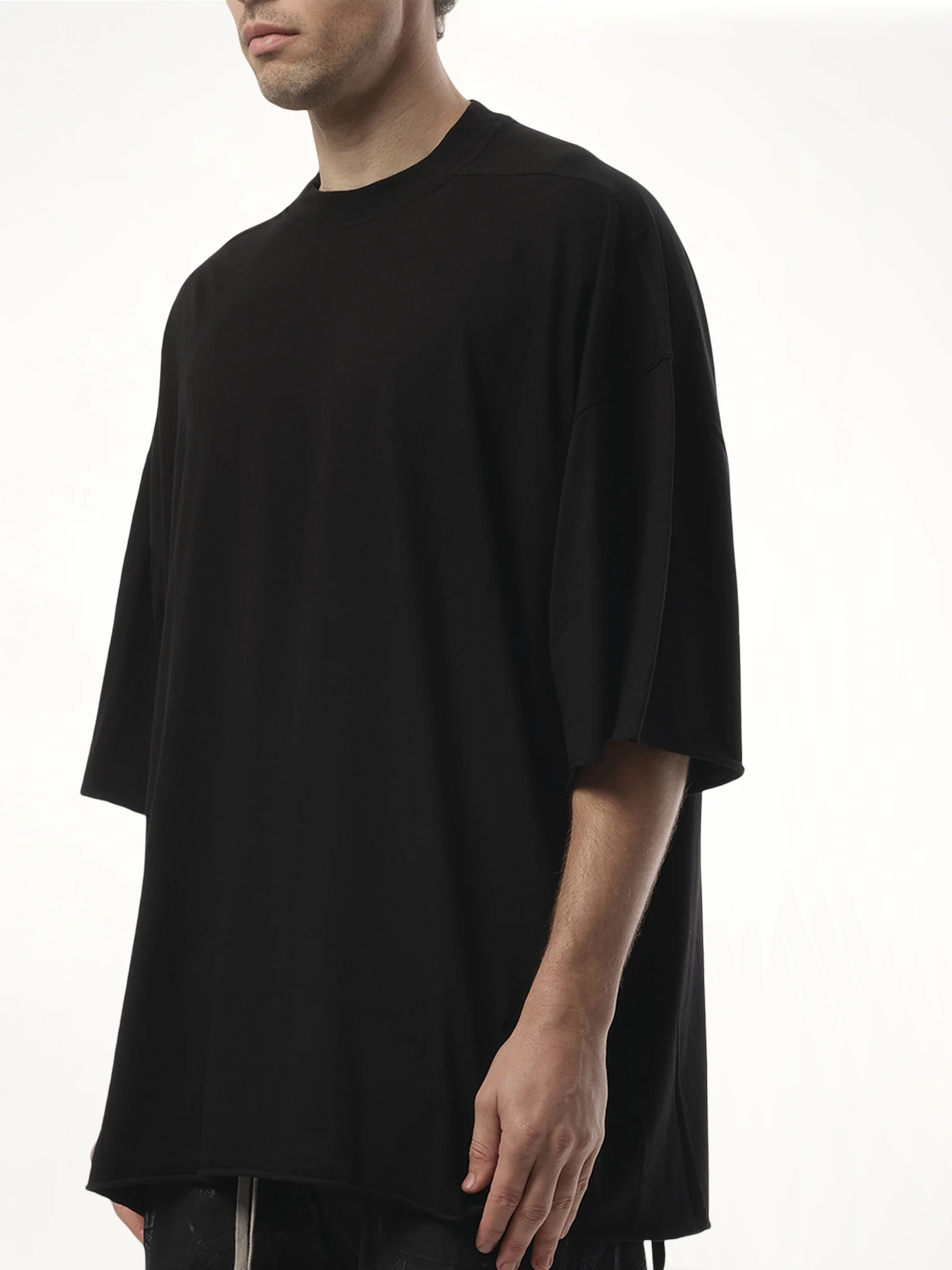 Tommy T-Shirt in Black - Image 5