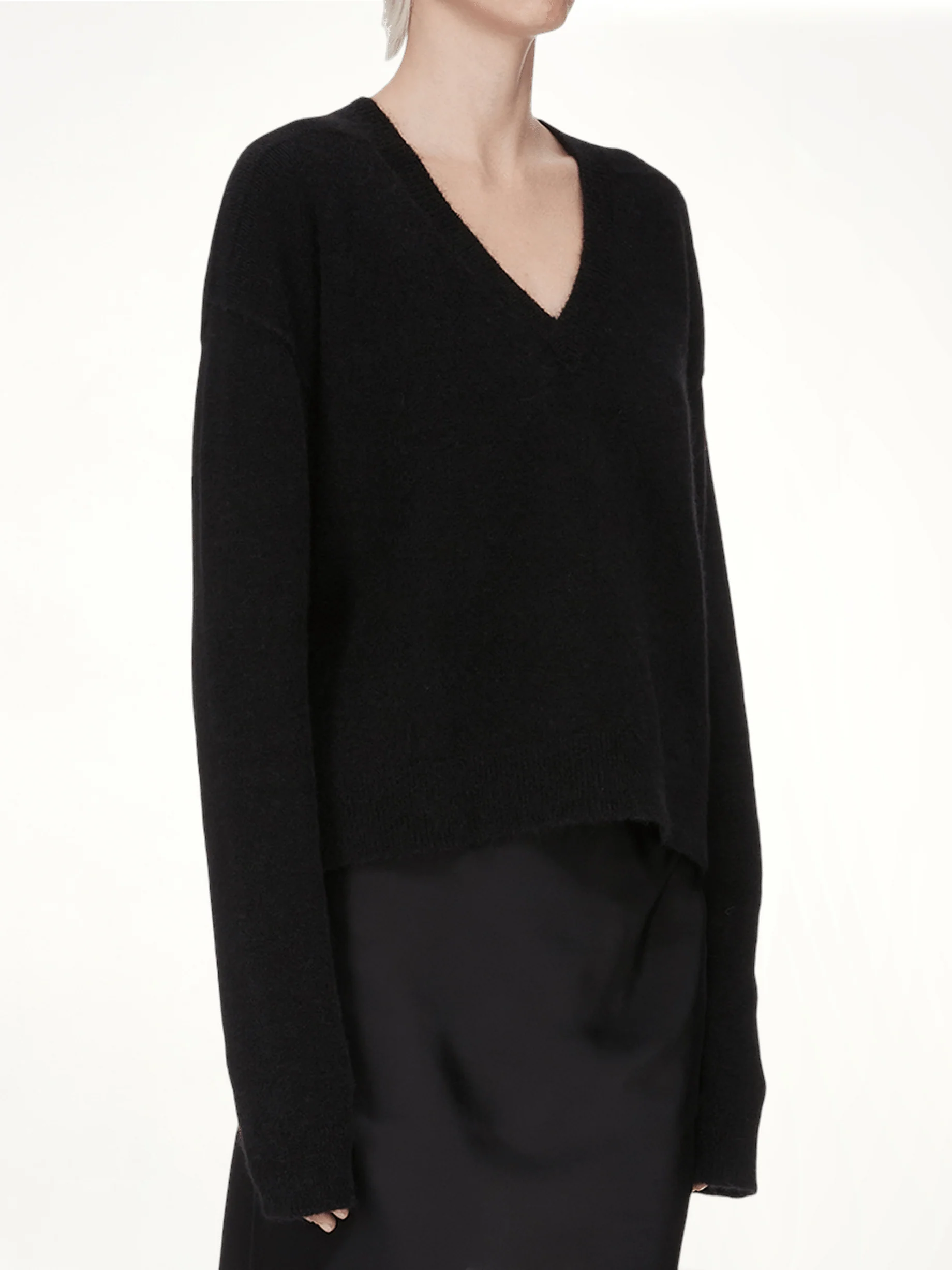 Tommy V Neck Sweater in Black - Image 5