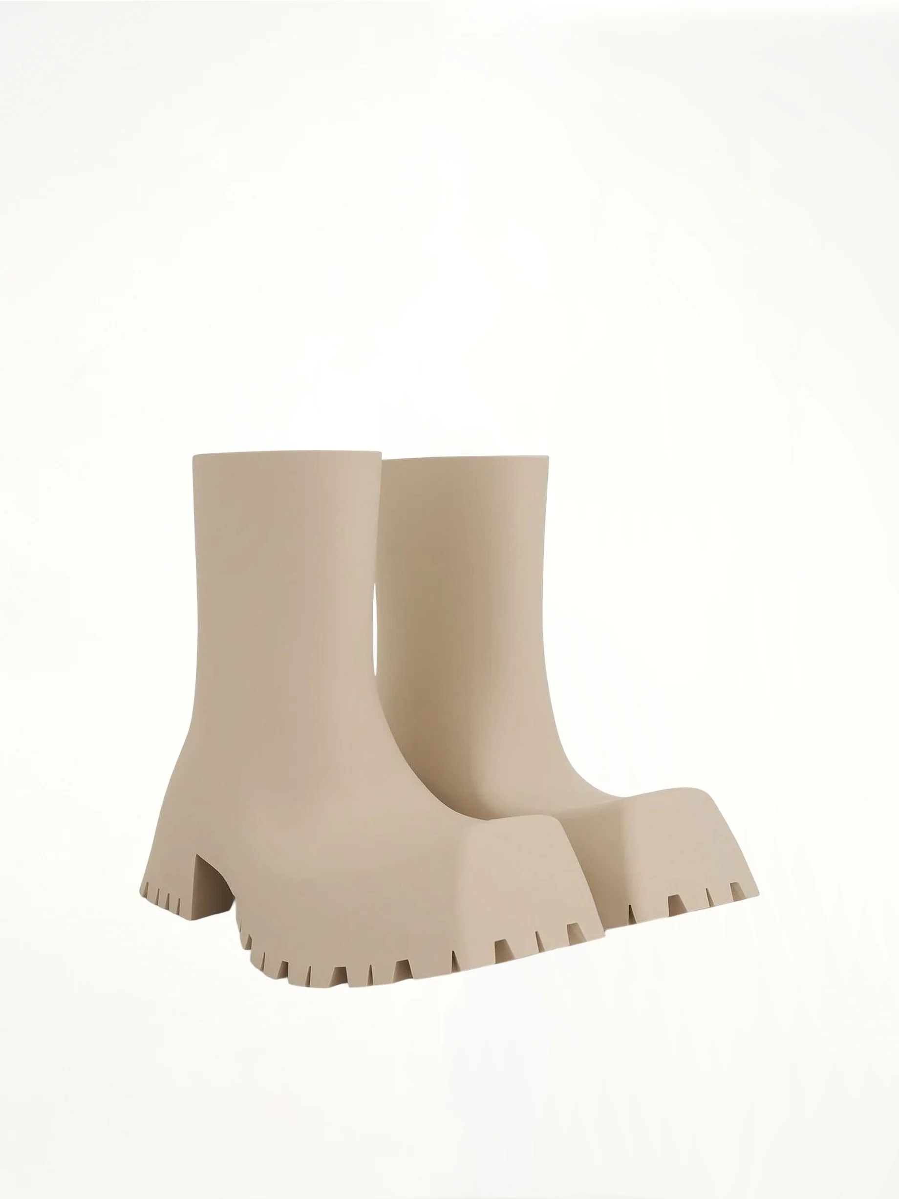 Trooper Rubber Low Boot in Beige - Image 2