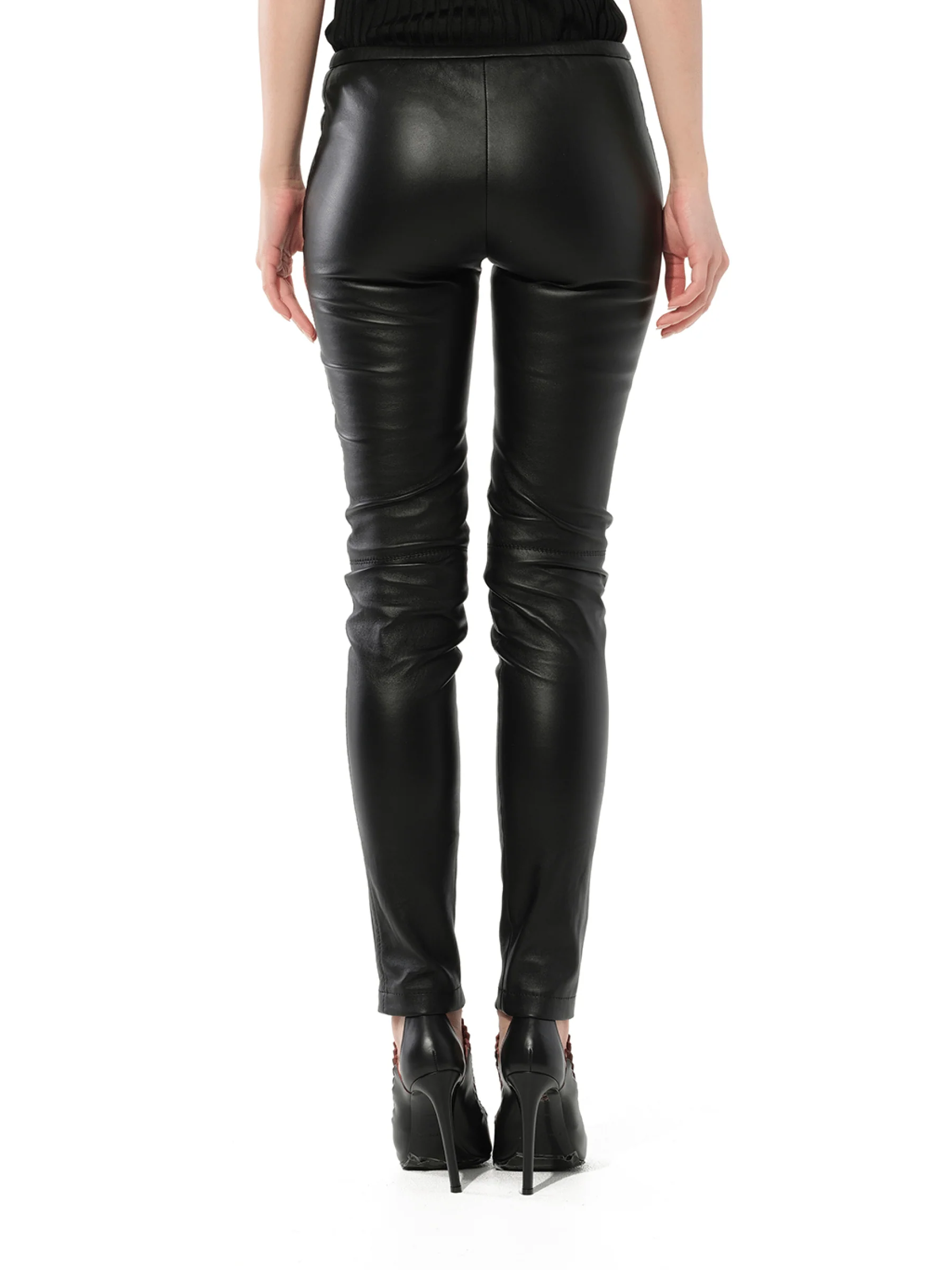 Trousers in Black - Image 6
