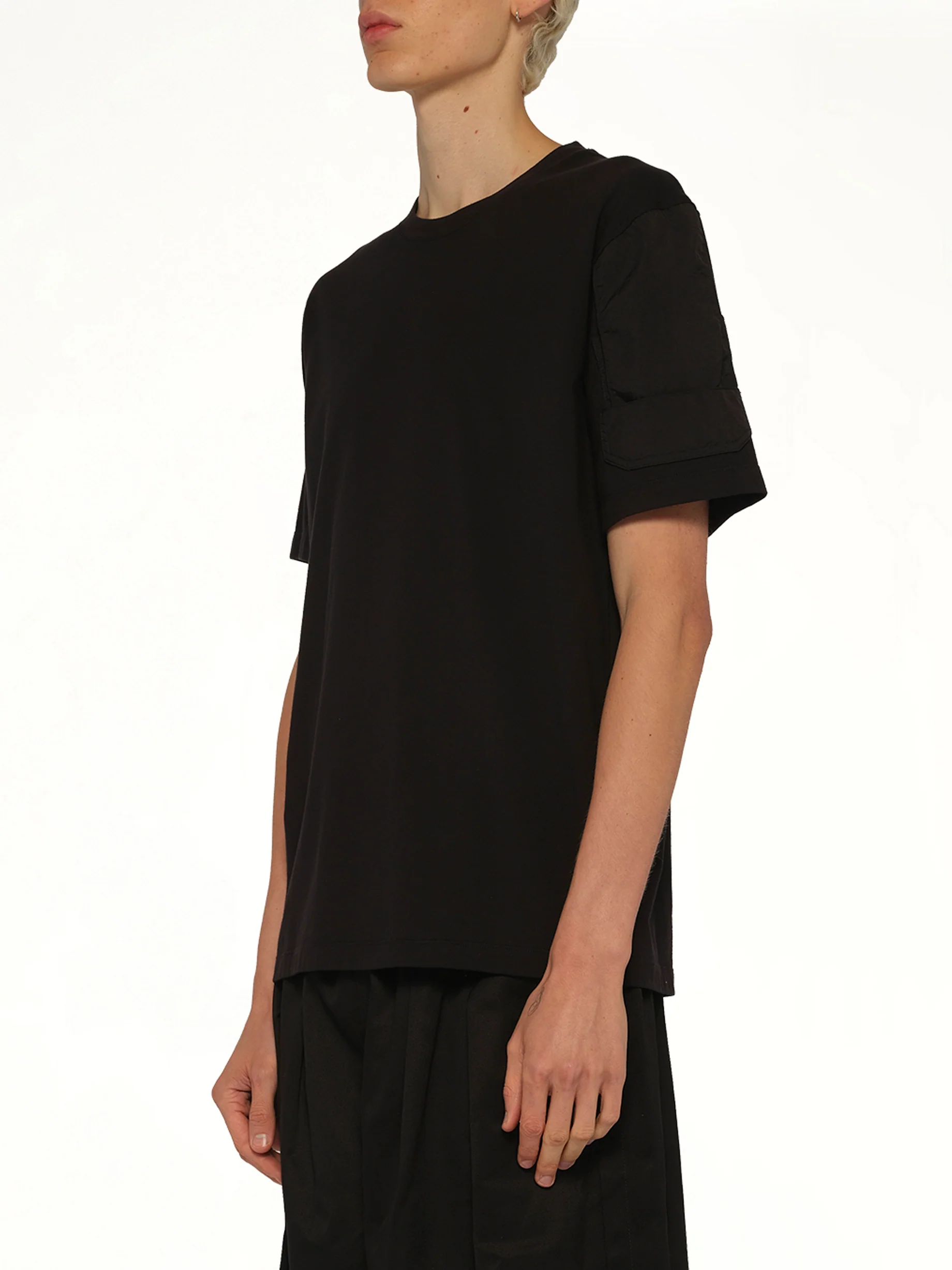 Utility T-Shirt in Black - Image 3
