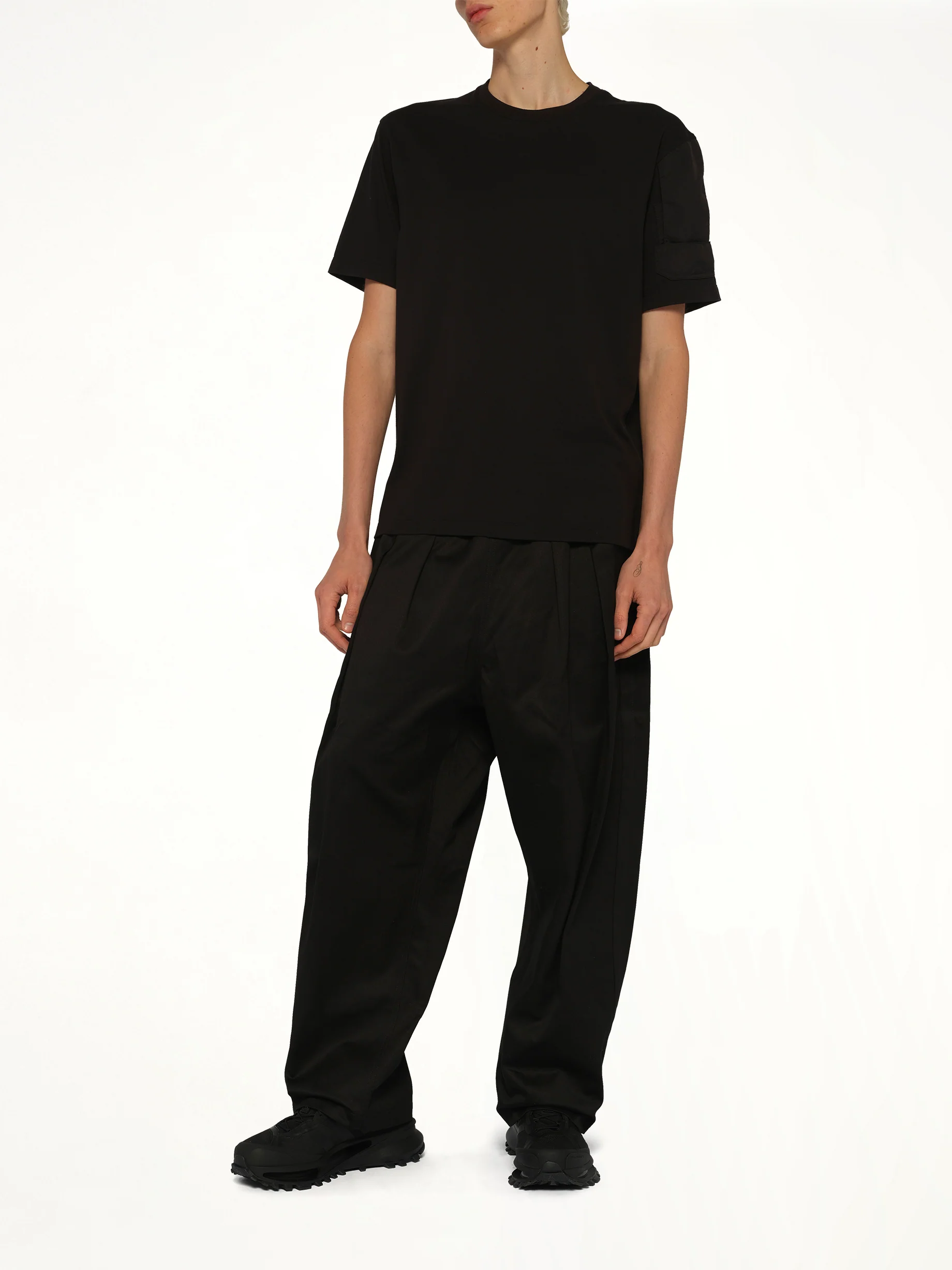 Utility T-Shirt in Black - Image 4