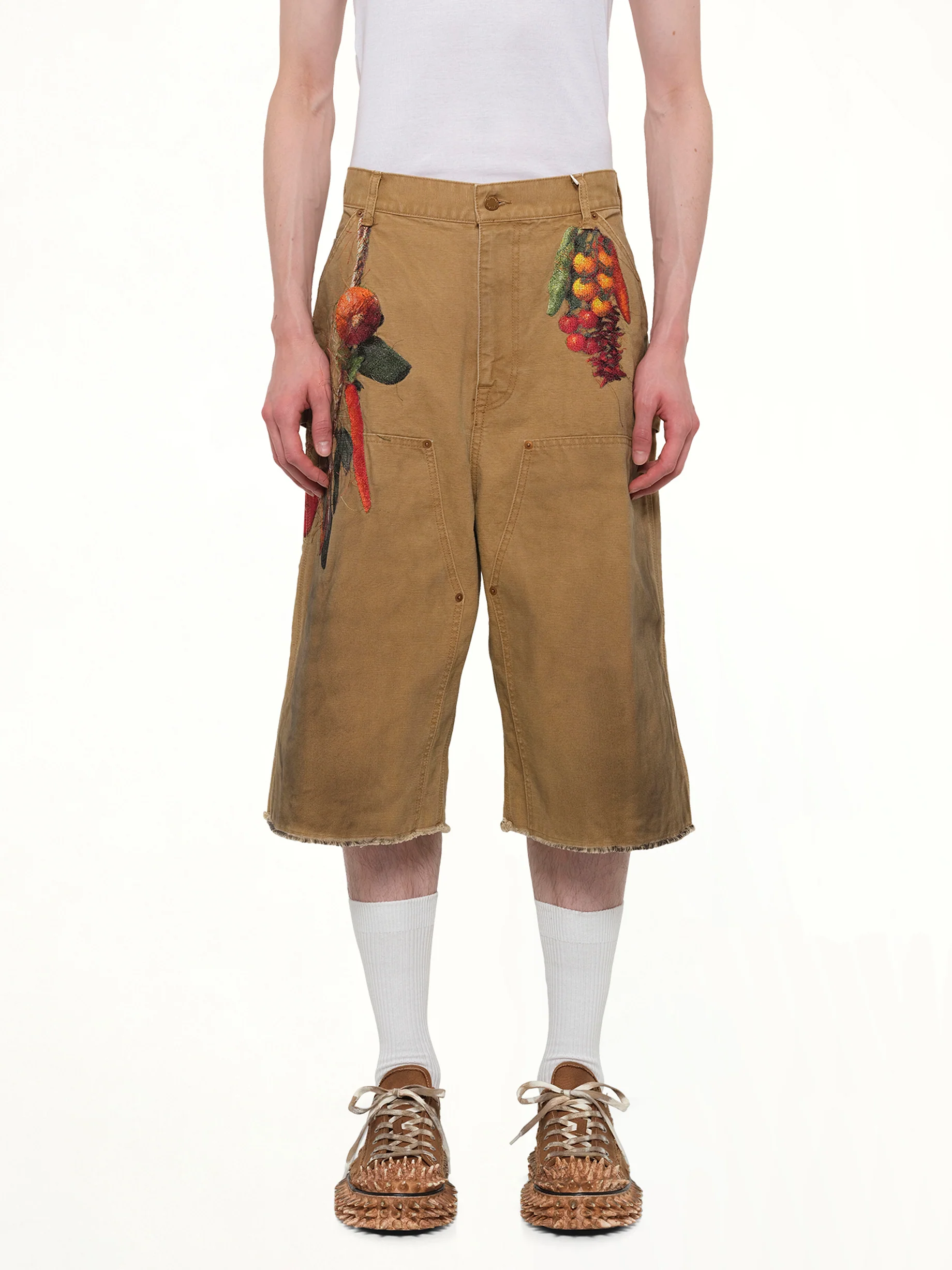 Vegetable Embroidery Cut-Off Pants in Beige