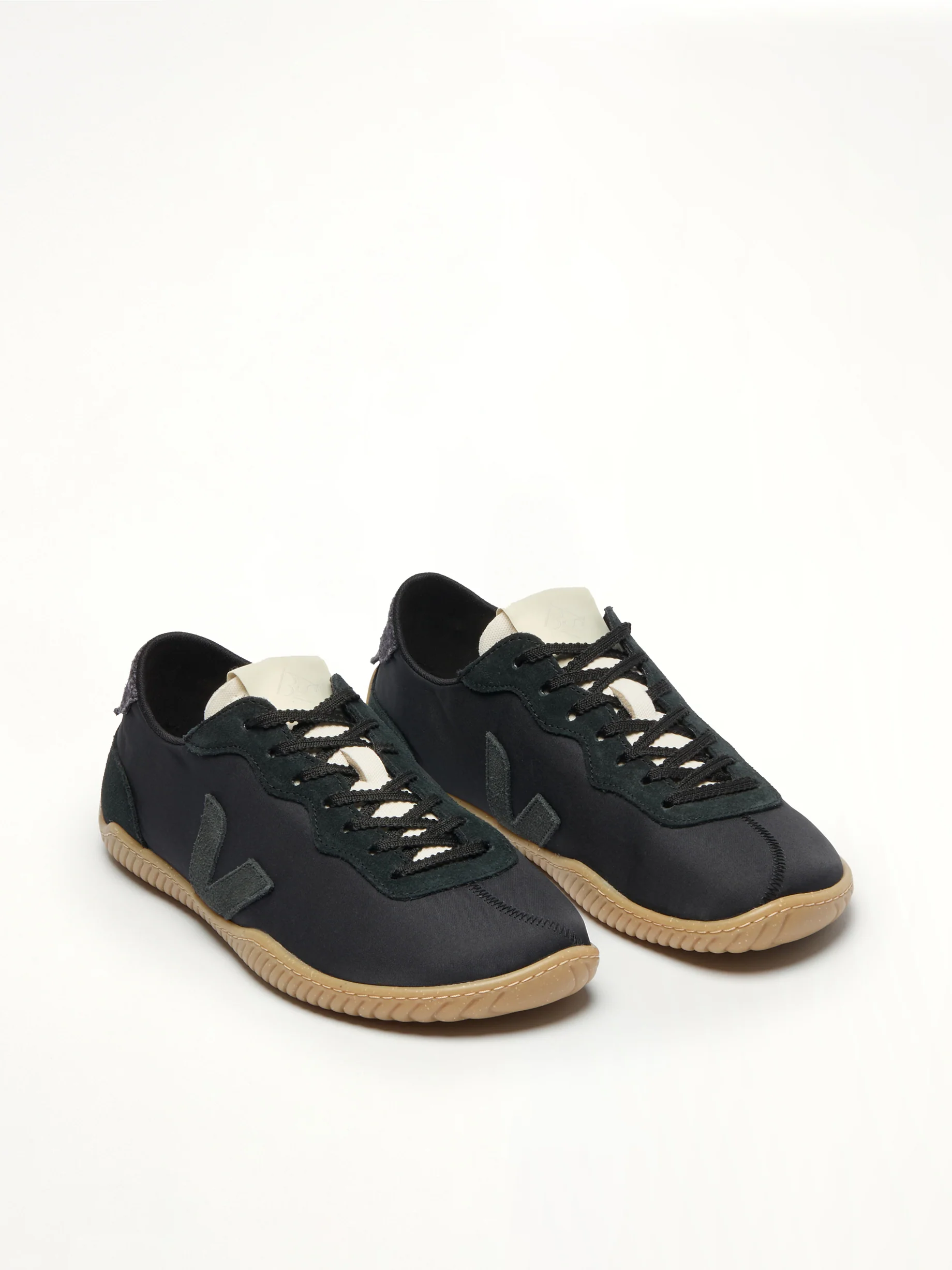 Veja x Baserange Jitsu Sneaker in Black - Image 2