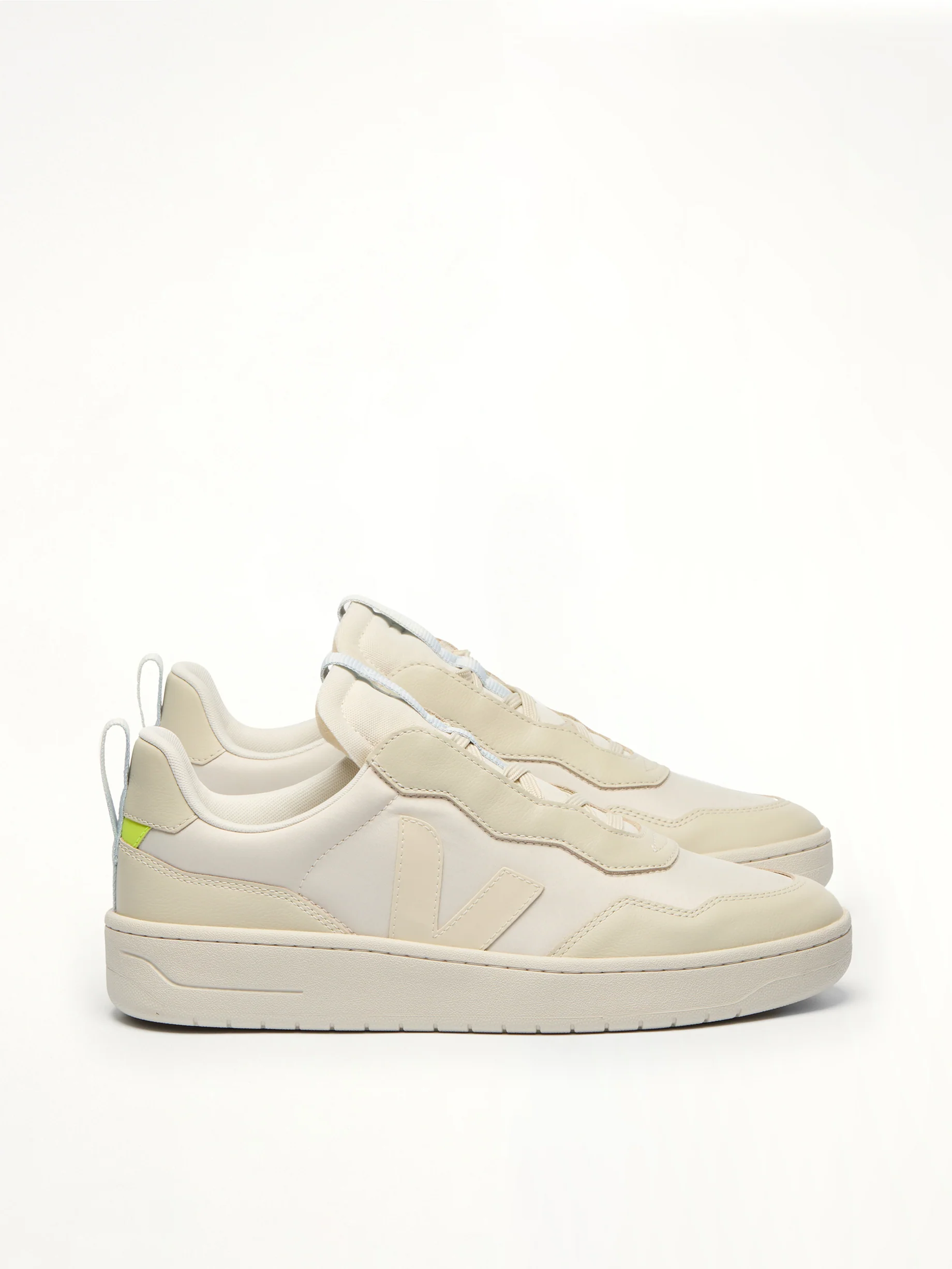 Veja x CFCL V-90 in Natural