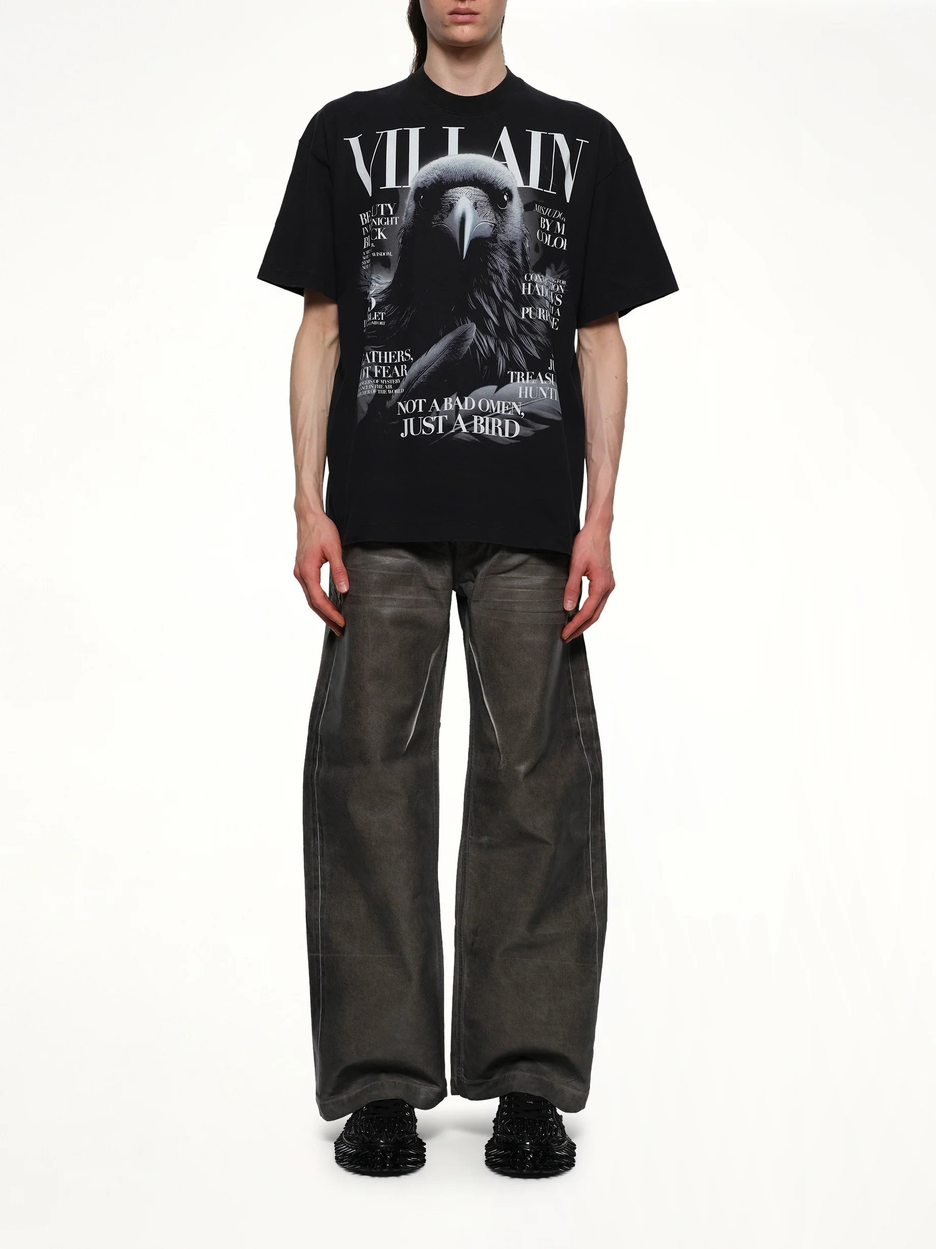 Villain Cover Print T-Shirt in Black - Image 7