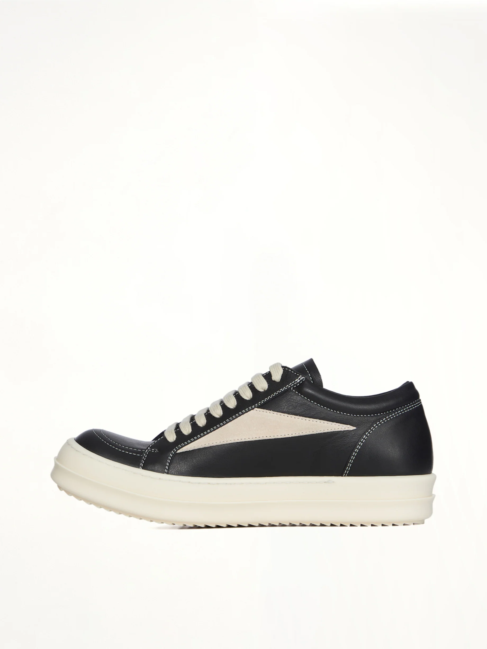 Vintage Calf Sneaks in Black/Milk - Image 3