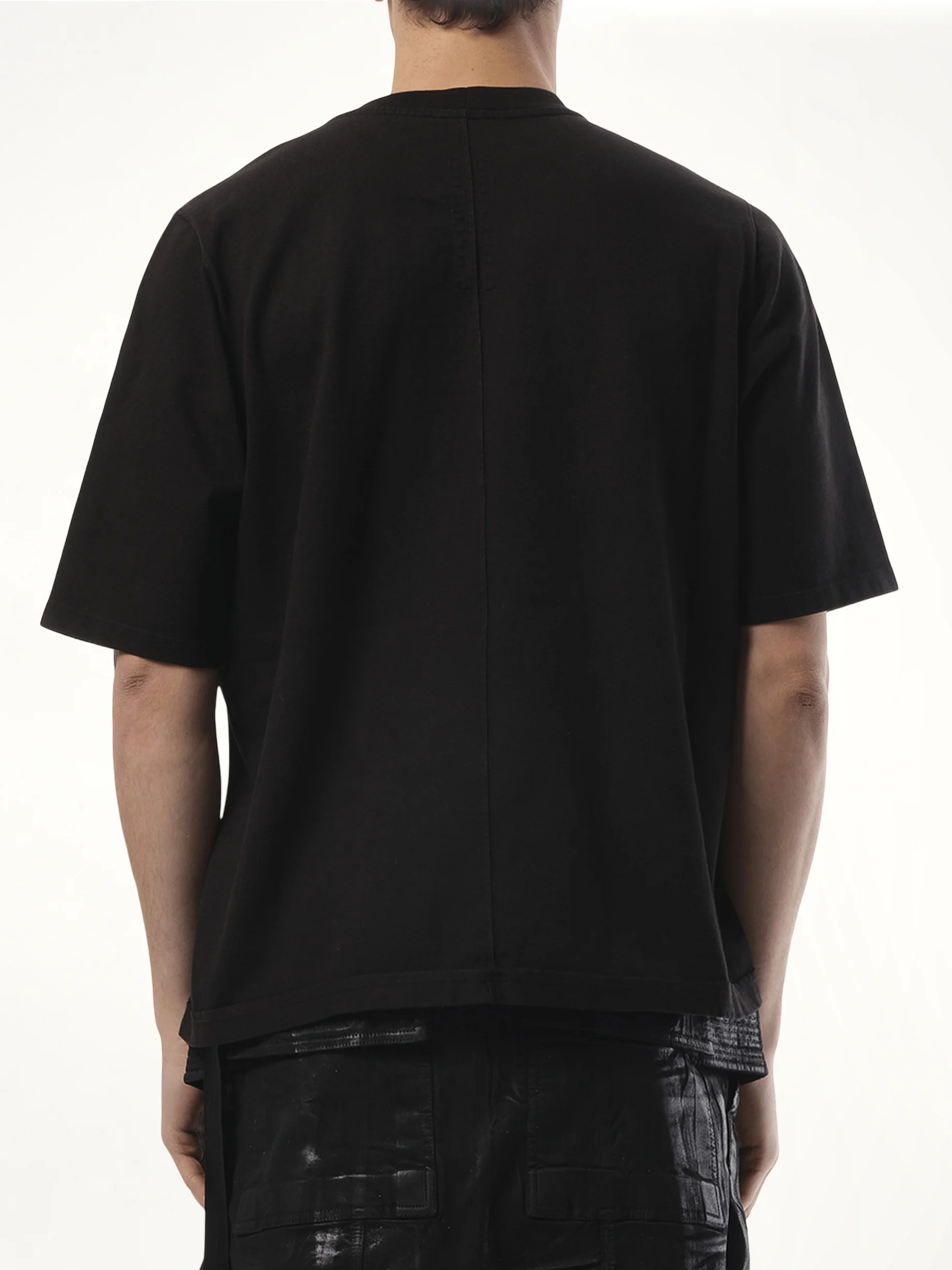 Walrus T in Black - Image 6