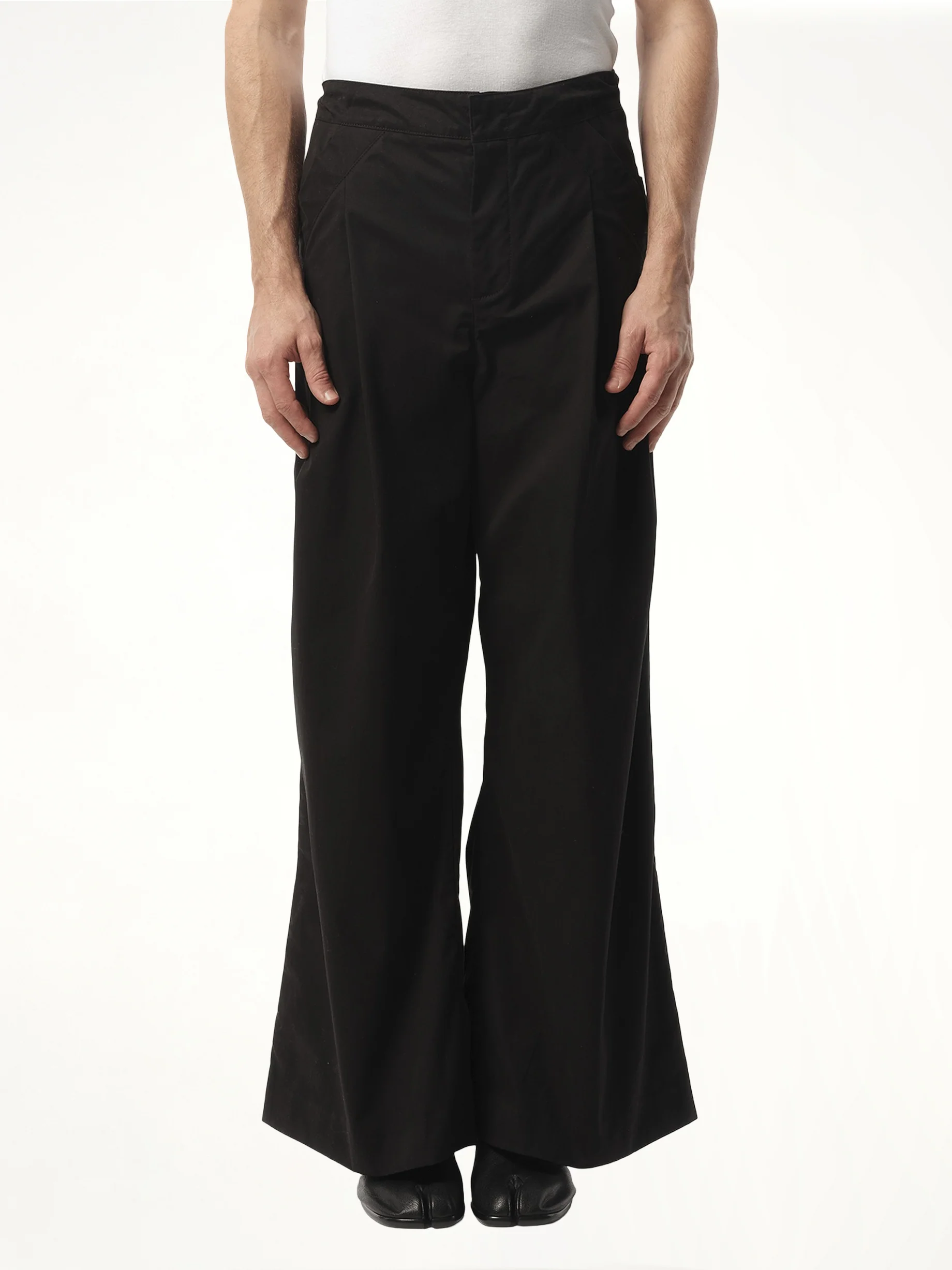 Wares Pant in Black