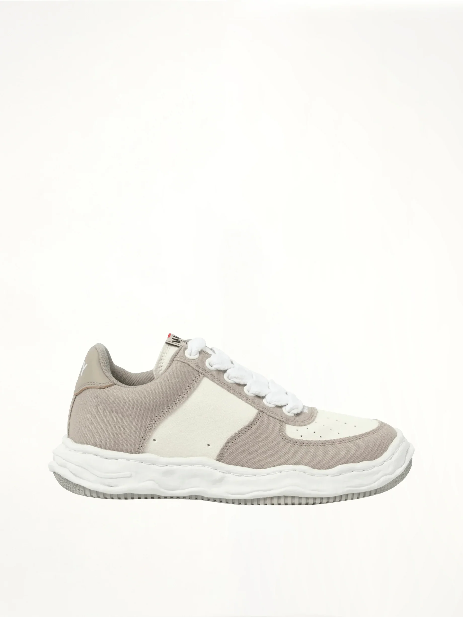 Wayne OG Leather Sneaker in Gray/White
