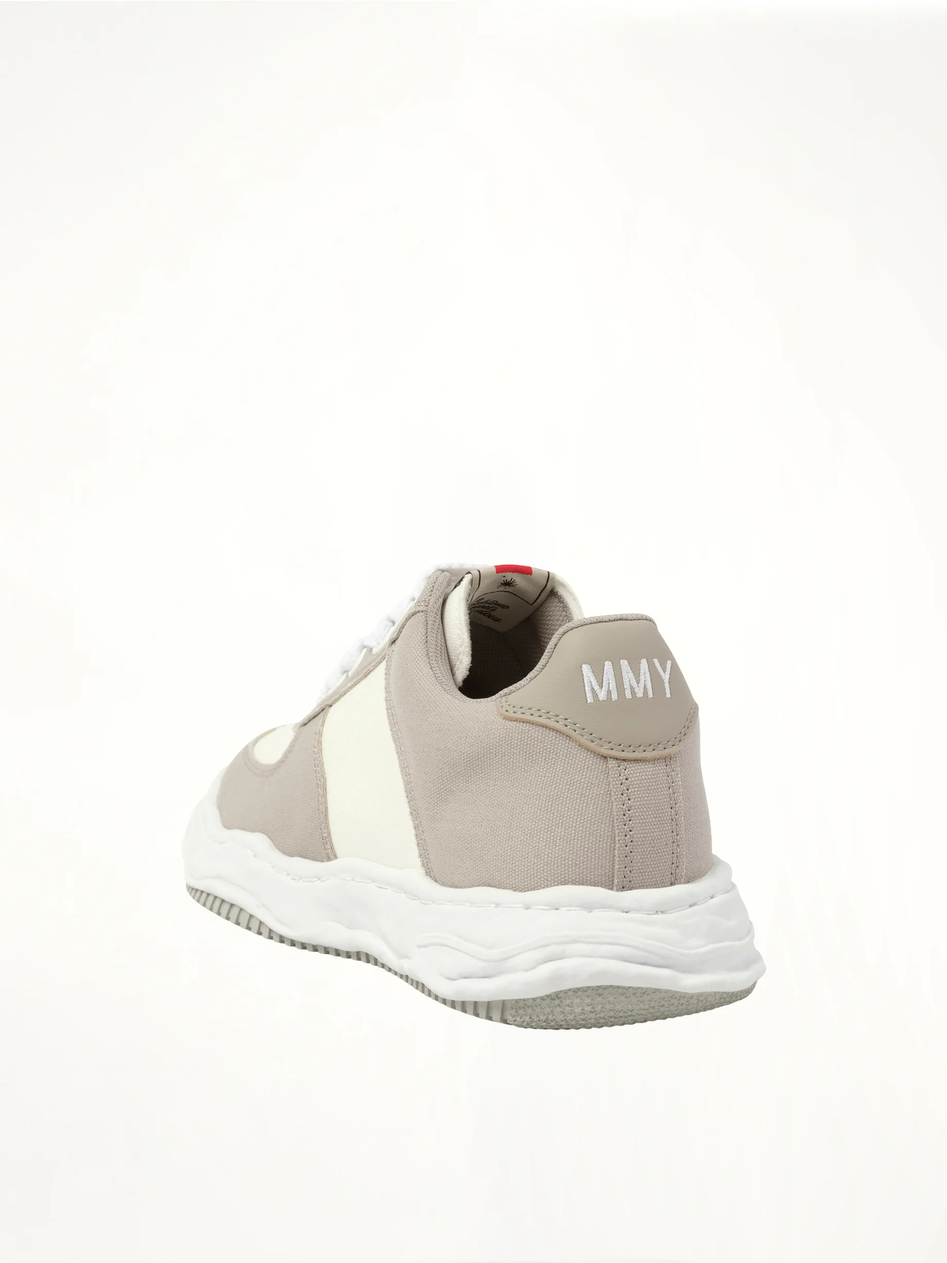 Wayne OG Leather Sneaker in Gray/White - Image 3
