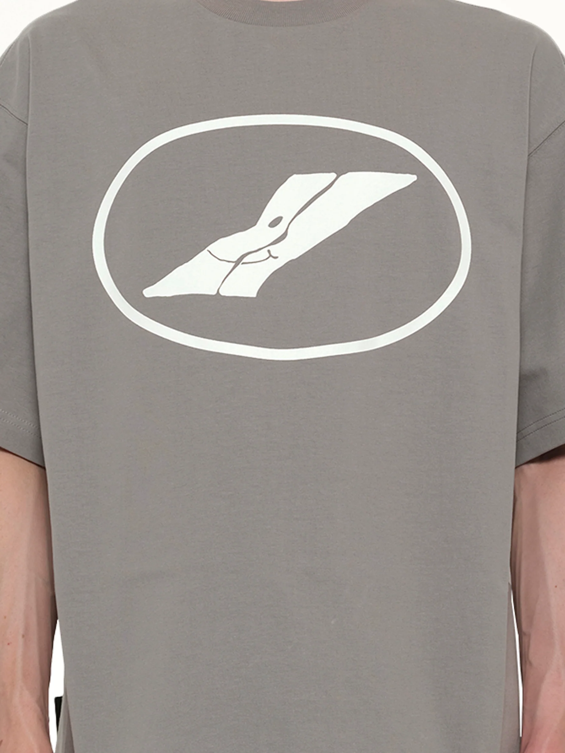 We11done Print T-Shirt in Grey - Image 6