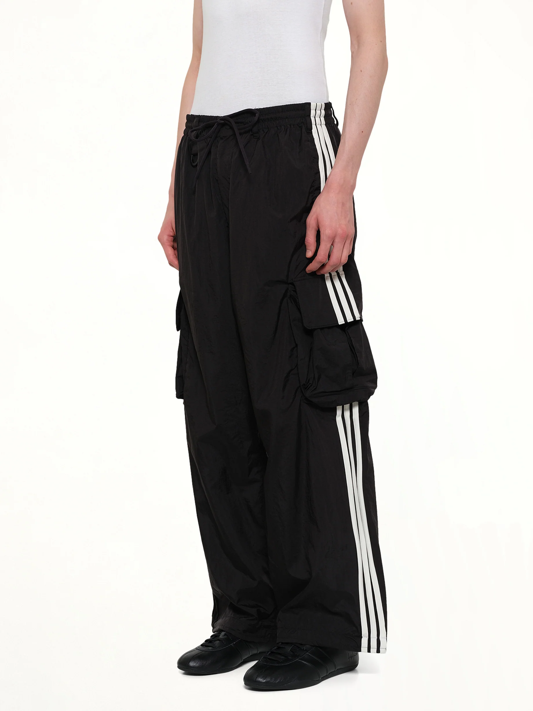 Wire 3S Cargo Pants in Black - Image 3