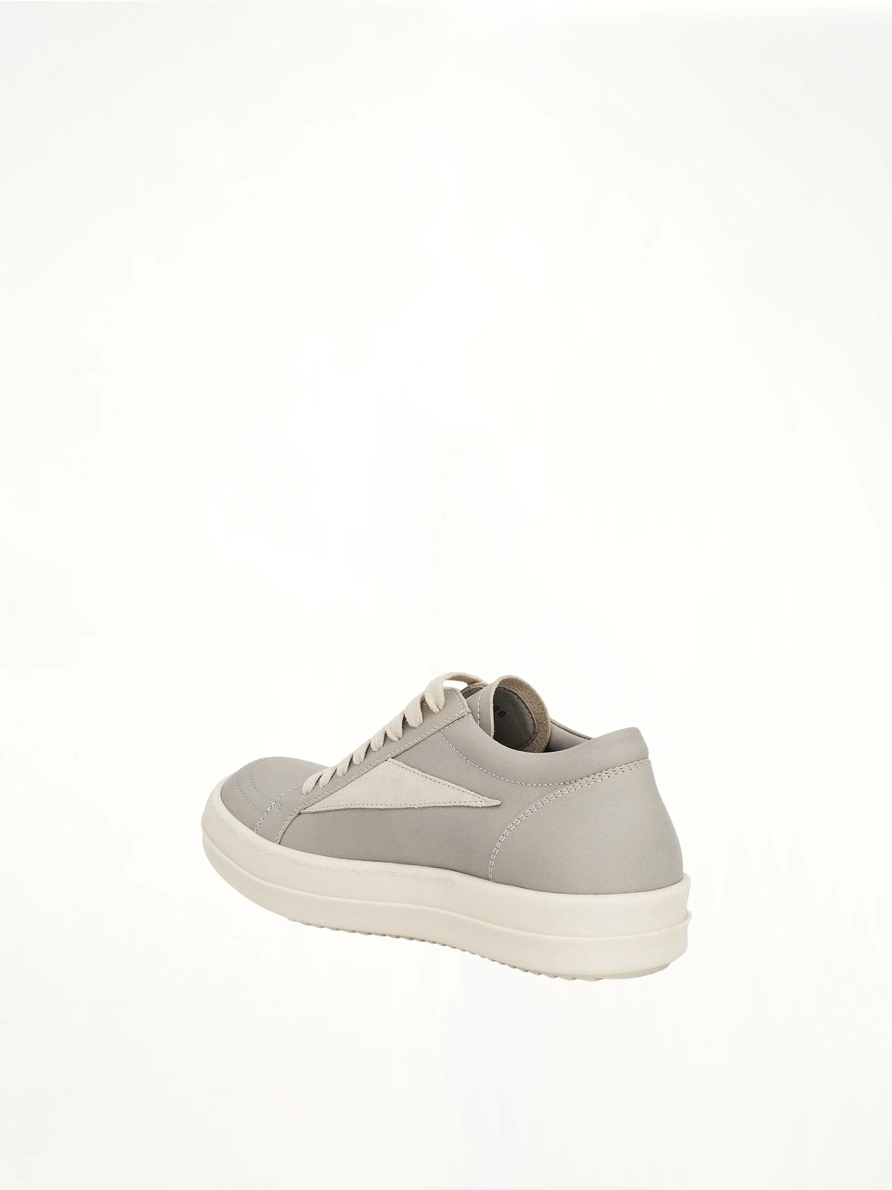 Women Vintage Leather Sneaker in Pearl/Milk - Image 3