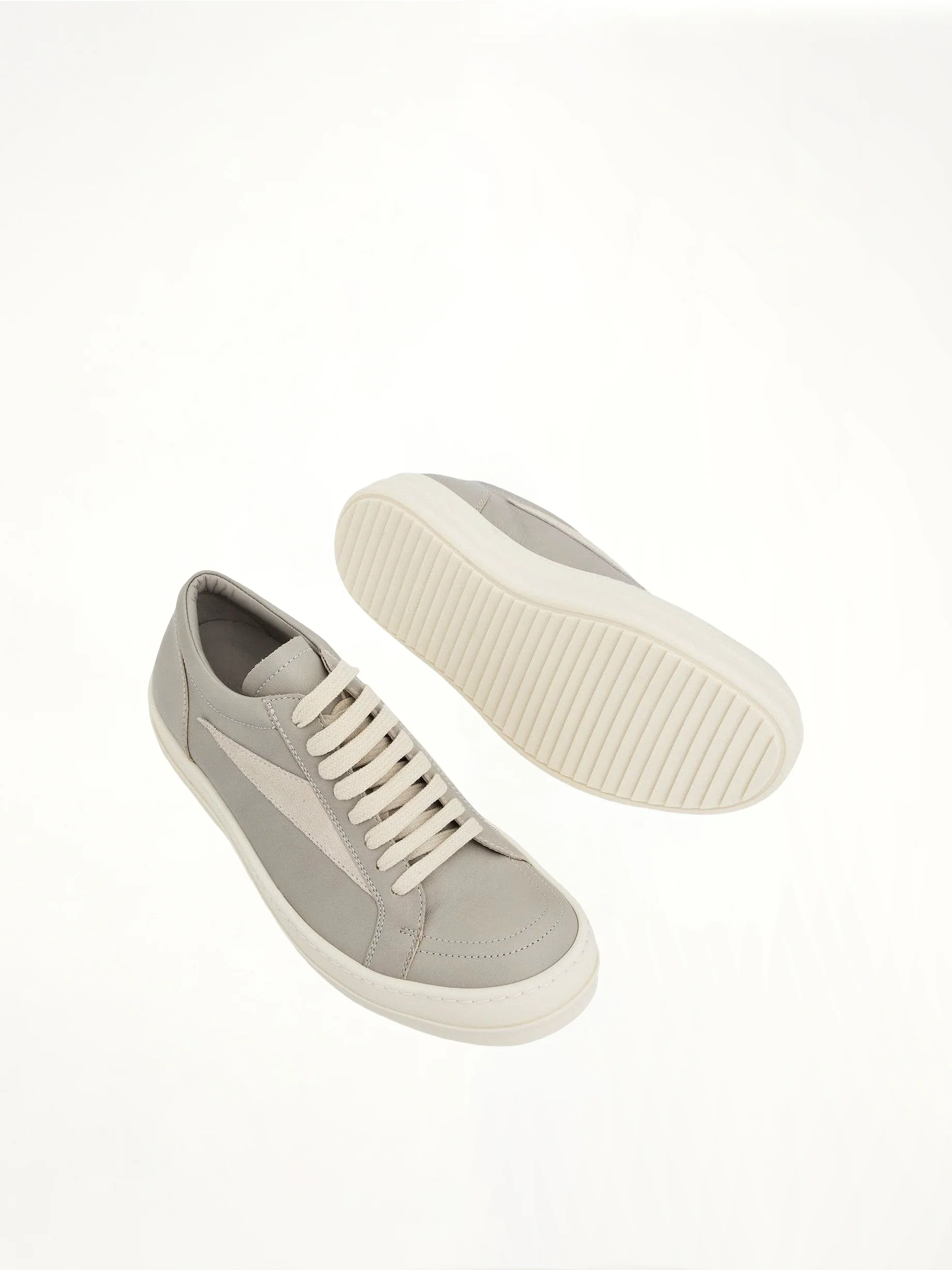 Women Vintage Leather Sneaker in Pearl/Milk - Image 4