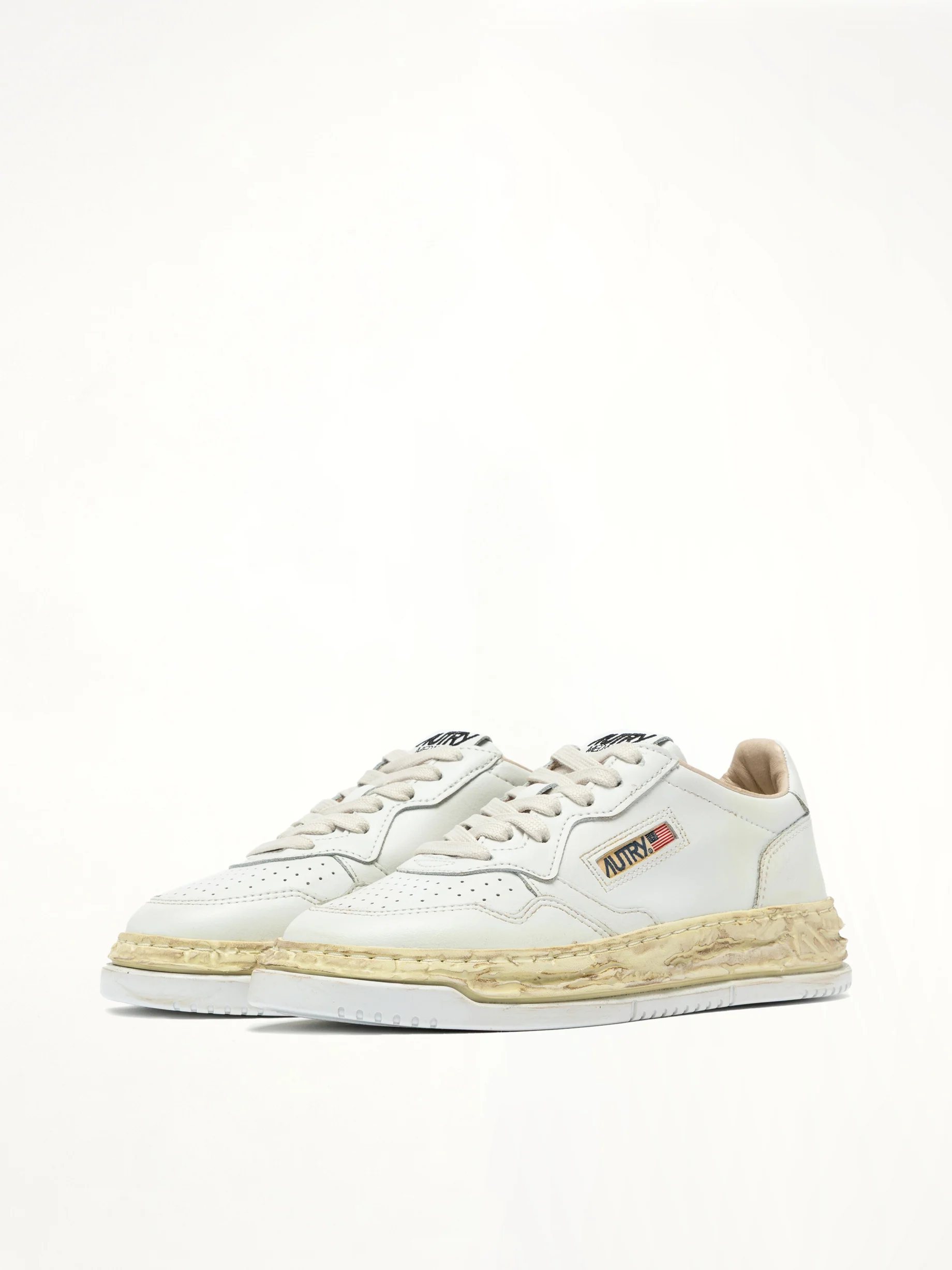 MMY Super Vintage Low Sneaker in White - Image 2