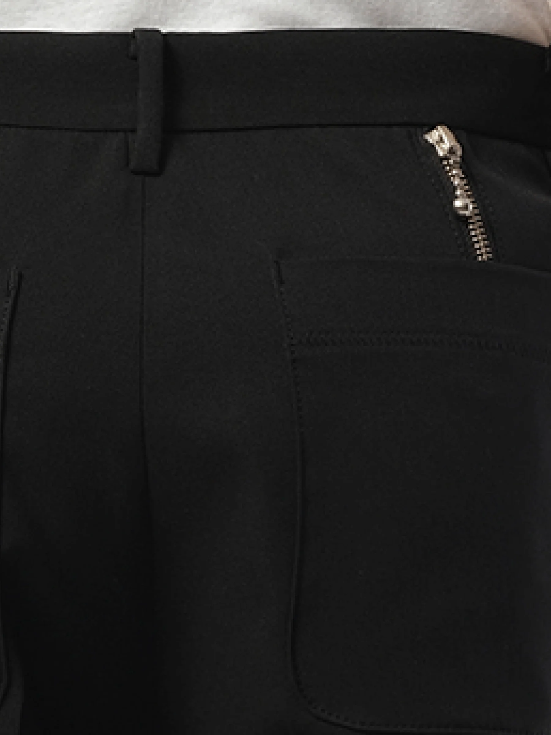 Zip Detail Casual Pants in Black - Image 3
