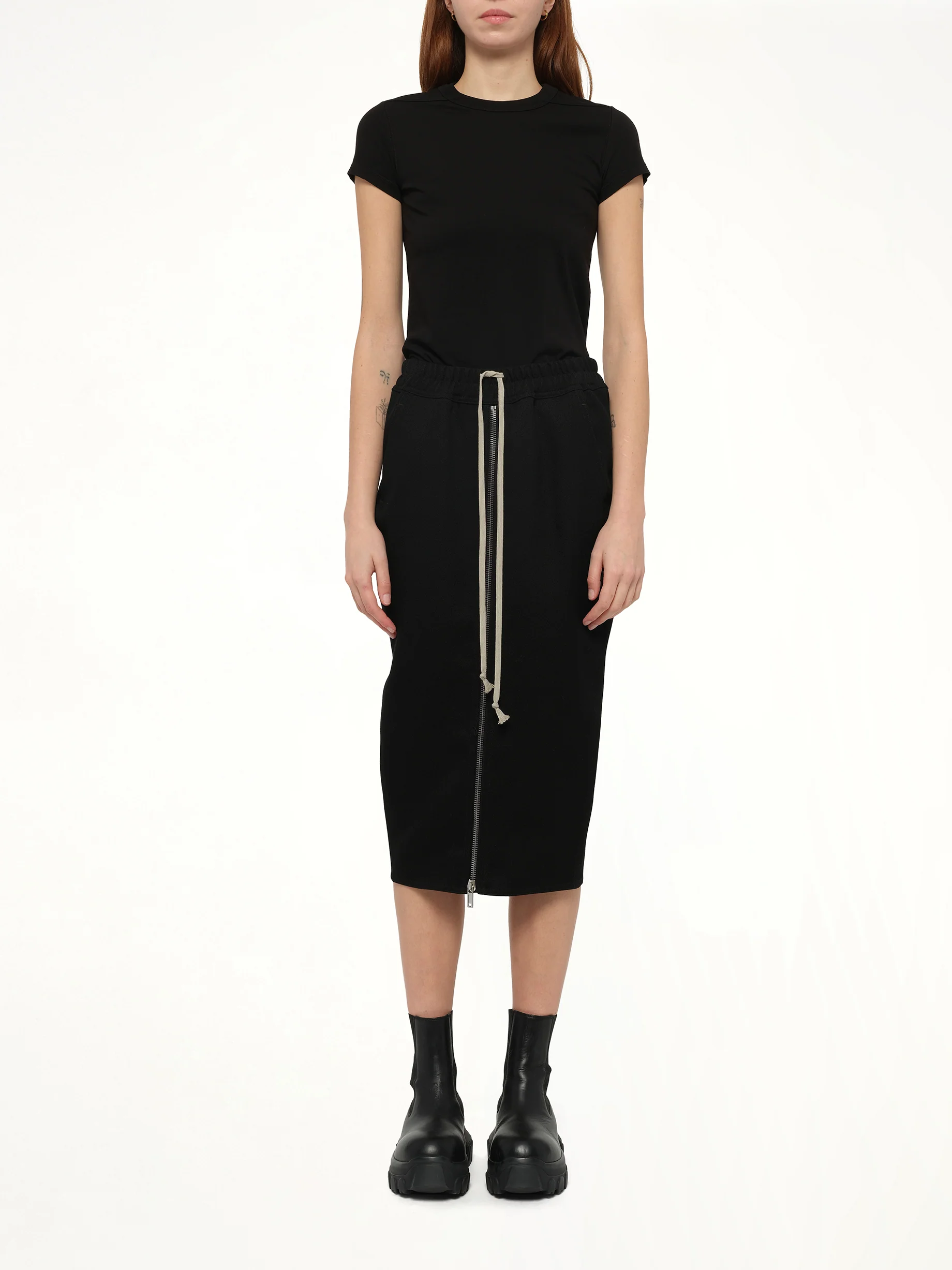 Zipped Short Pillar Skirt in Black - Image 7